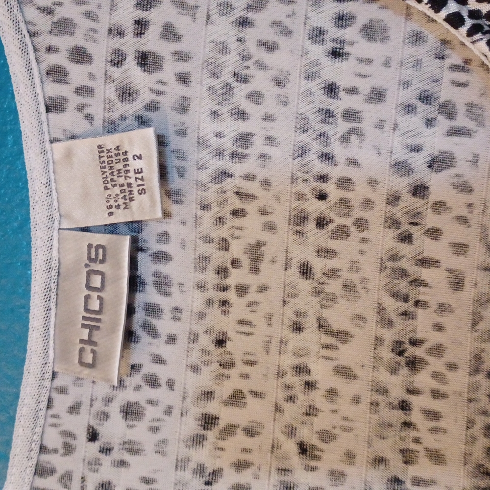Chico's layered tank. Black and white.New condition. Size 2 which is Large - Picture 3 of 7